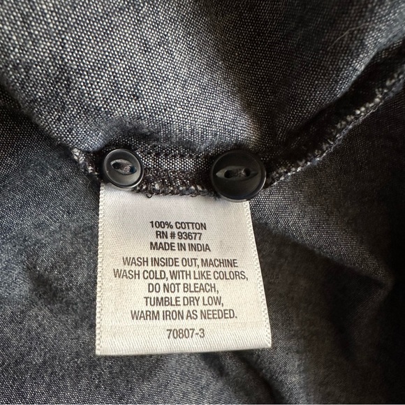 Button Up Top - Picture 3 of 4